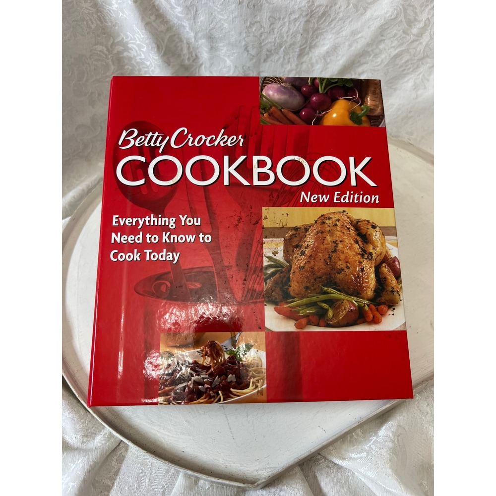 Betty Crocker Cookbook New Edition 10th Edition 5 Ring Binder 2005 Wiley Red